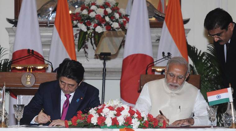 The Prime Minister, Shri Narendra Modi and the Prime Minister of Japan, Mr. Shinzo Abe at the signing ceremony, in New Delhi on December 12, 2015.